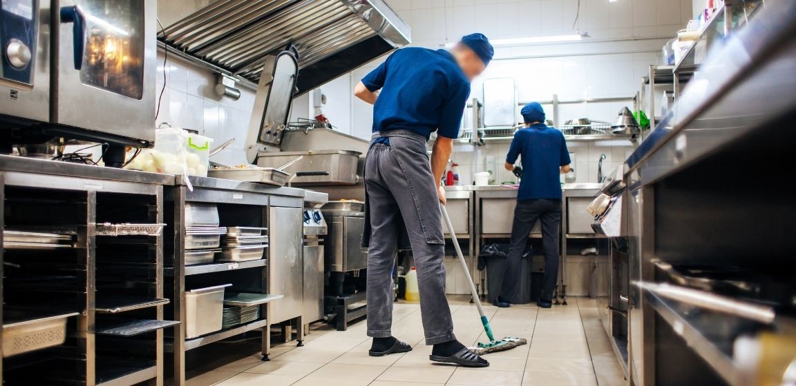 How To Tackle Mold in Your Restaurant’s Kitchen