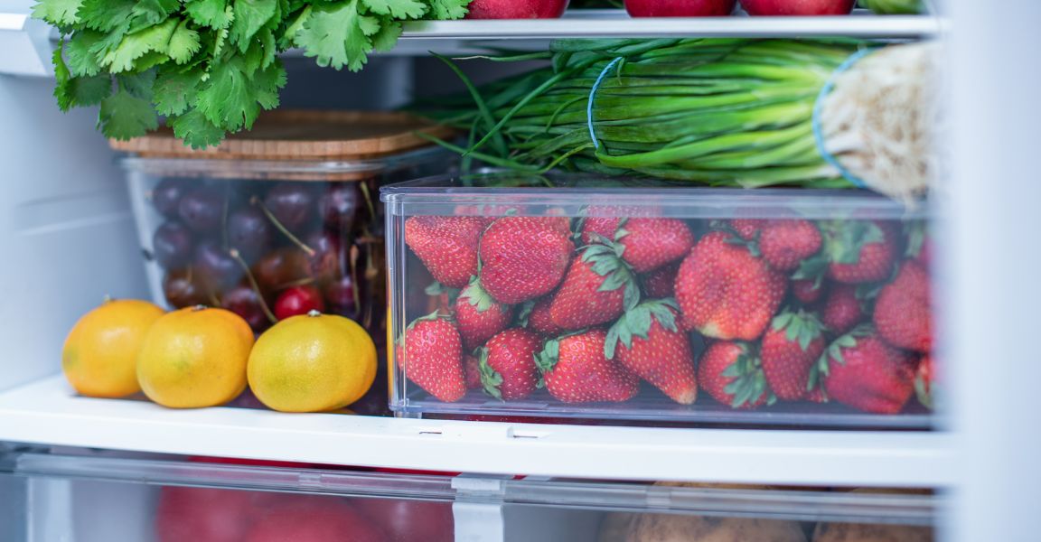 Clean Your Fridge With These Six Easy Steps